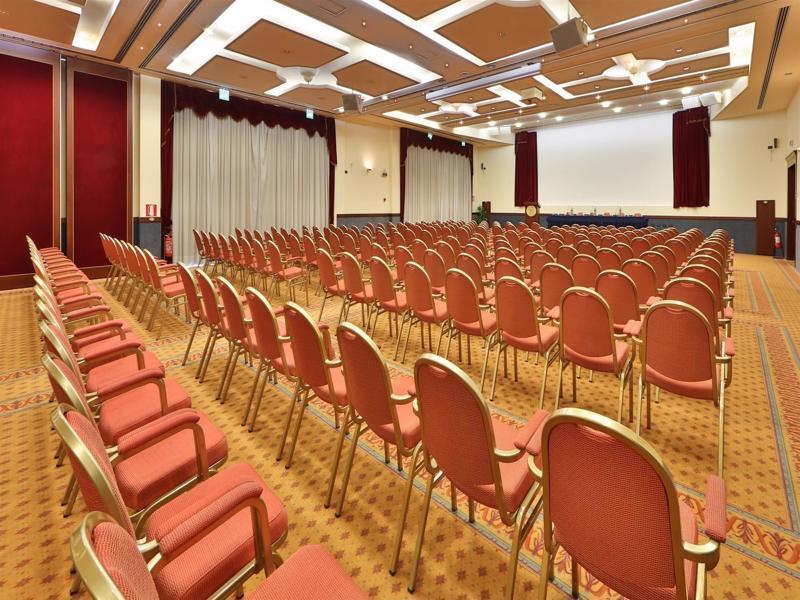 Best Western Classic Hotel Реджо Емилия Екстериор снимка