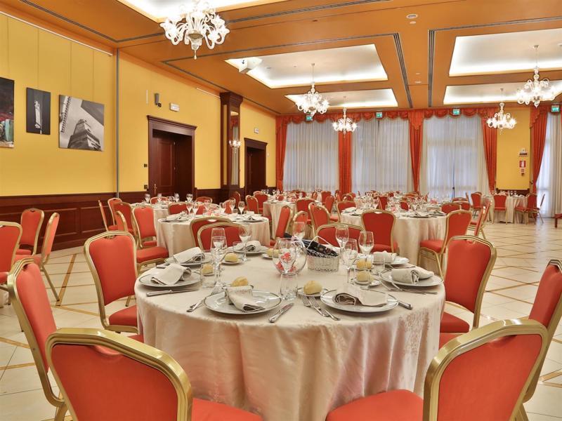 Best Western Classic Hotel Реджо Емилия Екстериор снимка