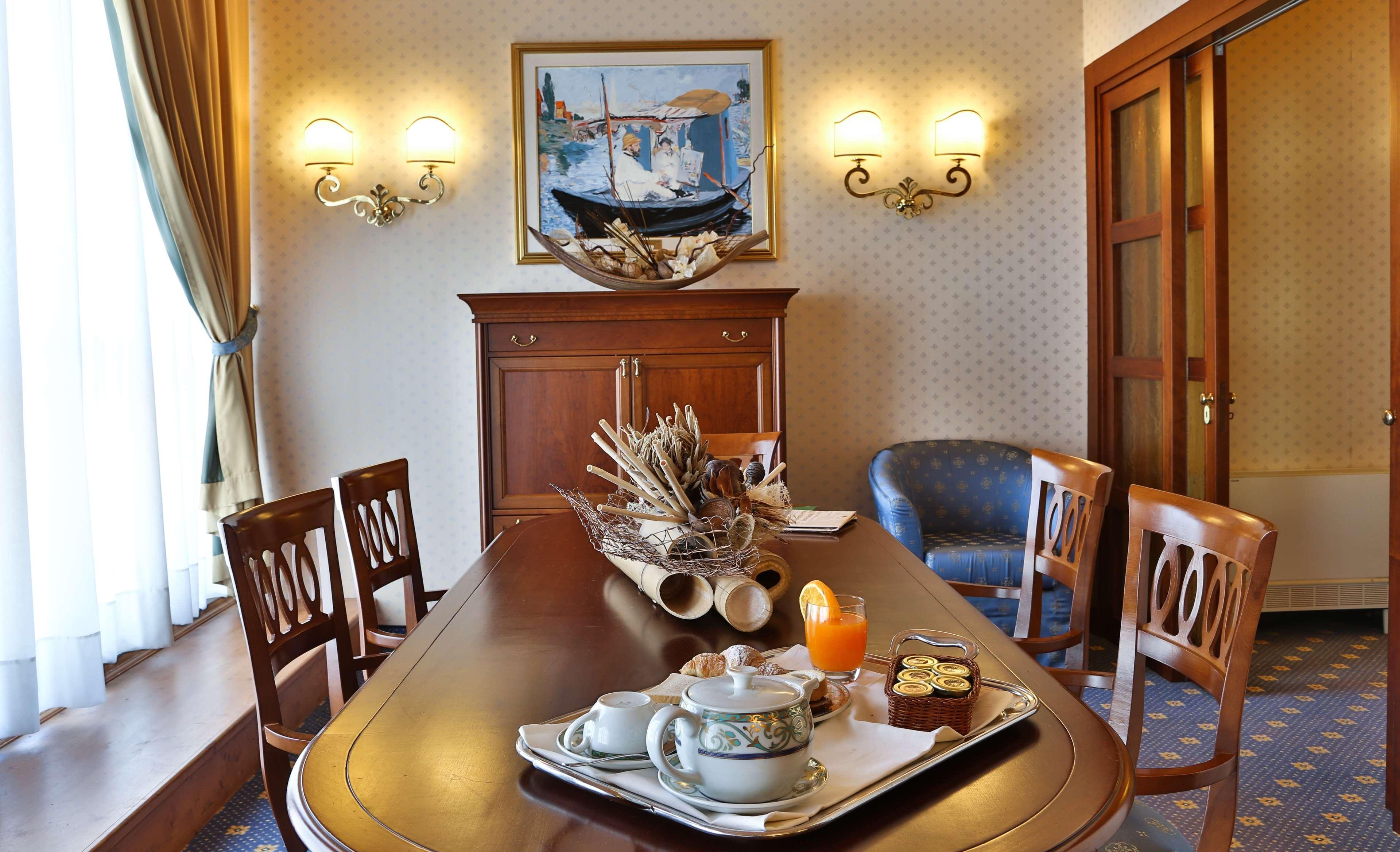 Best Western Classic Hotel Реджо Емилия Екстериор снимка