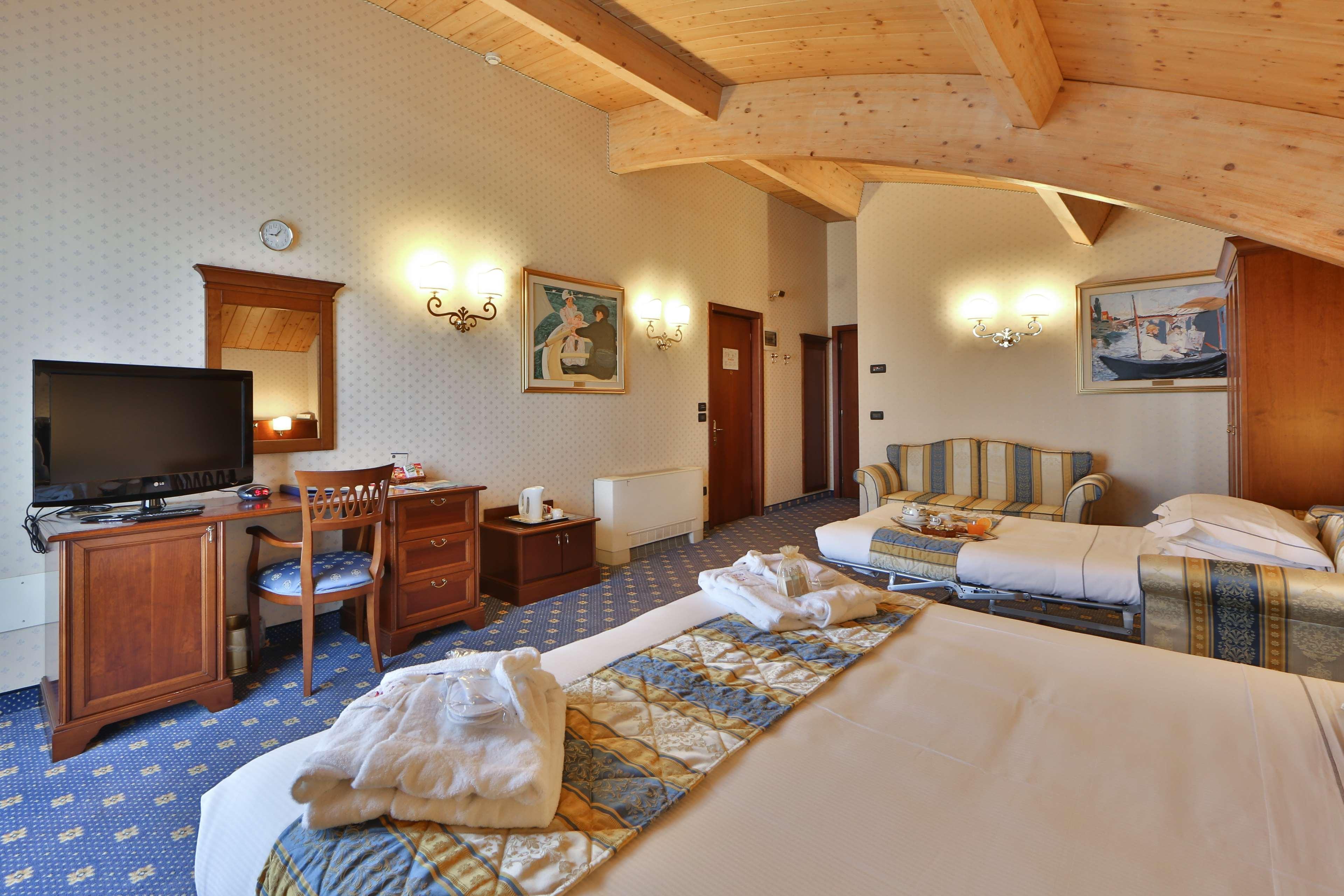 Best Western Classic Hotel Реджо Емилия Екстериор снимка