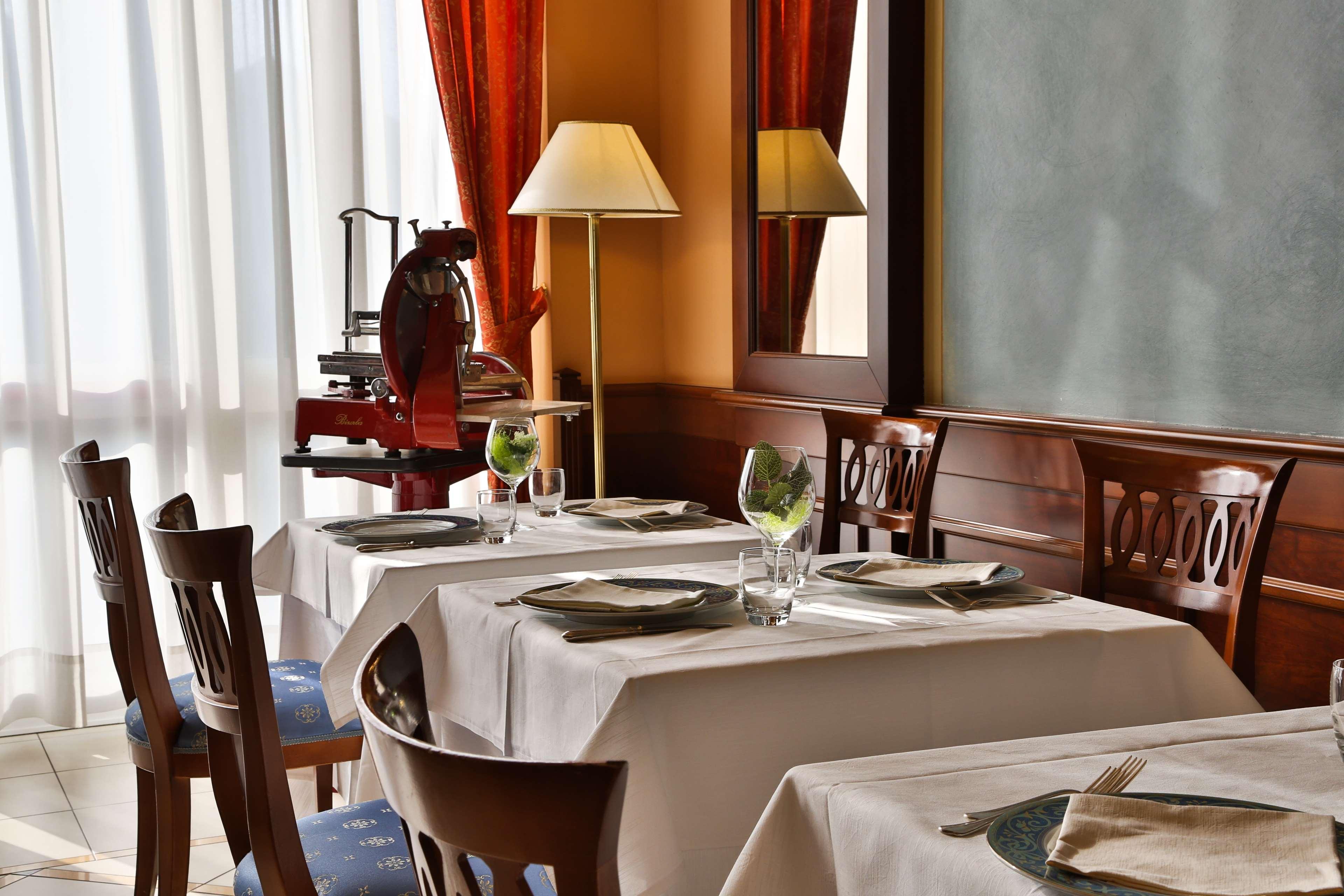 Best Western Classic Hotel Реджо Емилия Екстериор снимка
